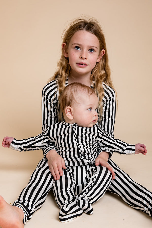 AU Zipper Sleeper - BLACK AND WHITE STRIPE