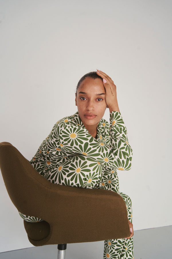 Ladies Collared Set - DAISY DREAMS