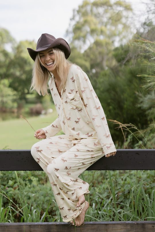 Ladies Collared Set - HORSE